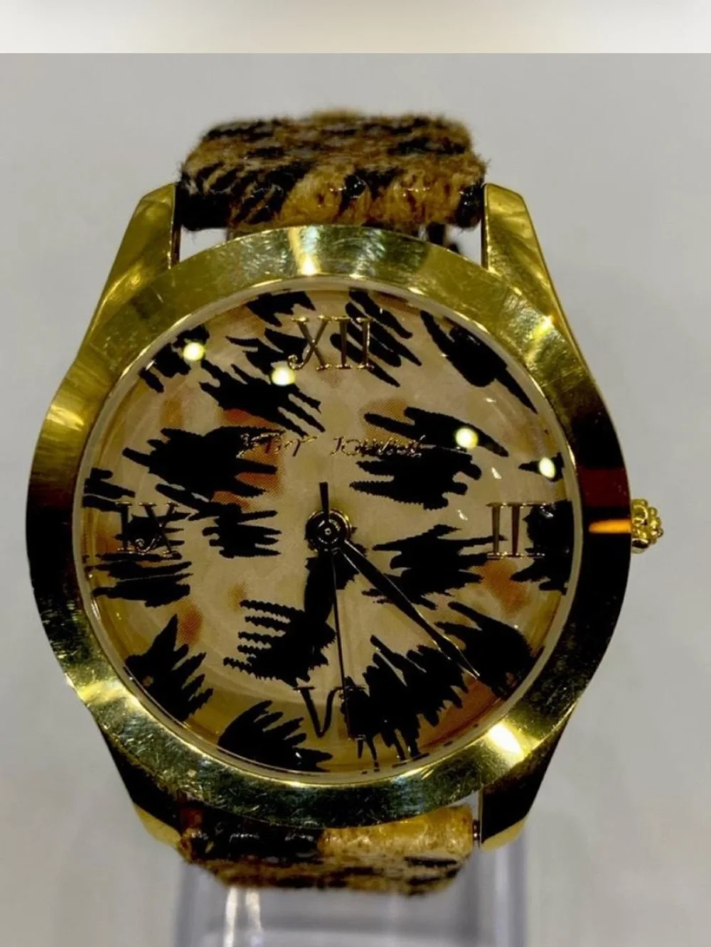 Betsy Johnson ^^^ Classic Signature ^*^ Gold-Tone Animal Print Watch ***